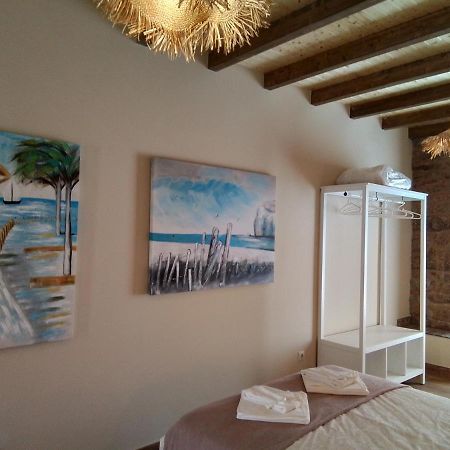 Apartamentos & Rooms Santiaguino Padron Bagian luar foto