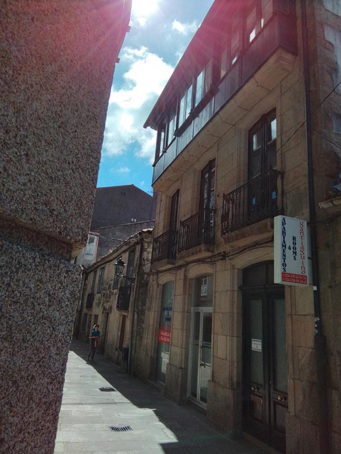 Apartamentos & Rooms Santiaguino Padron Bagian luar foto